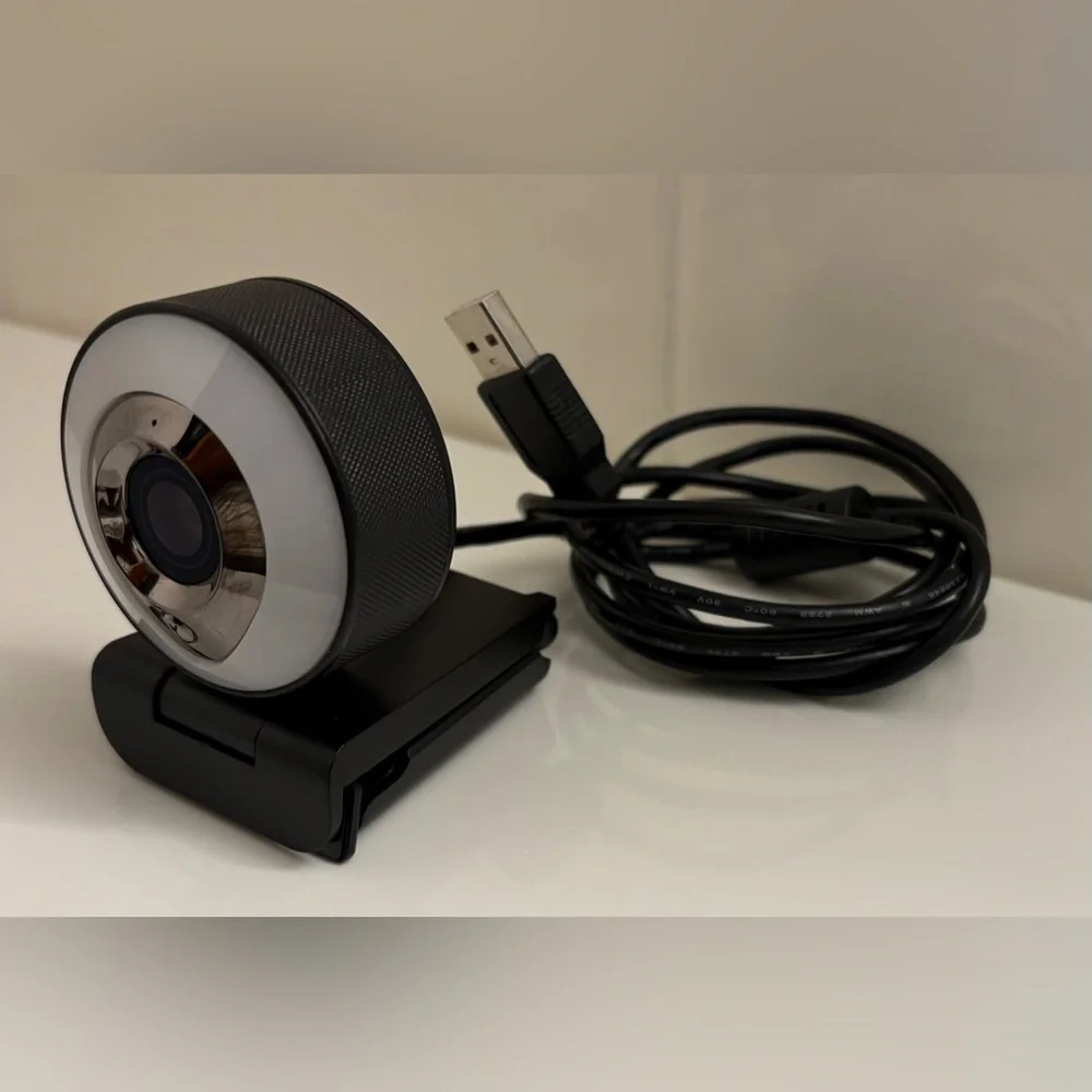 Aoboco 969 Streaming Web Cam 1080p w/ microphone and ring light